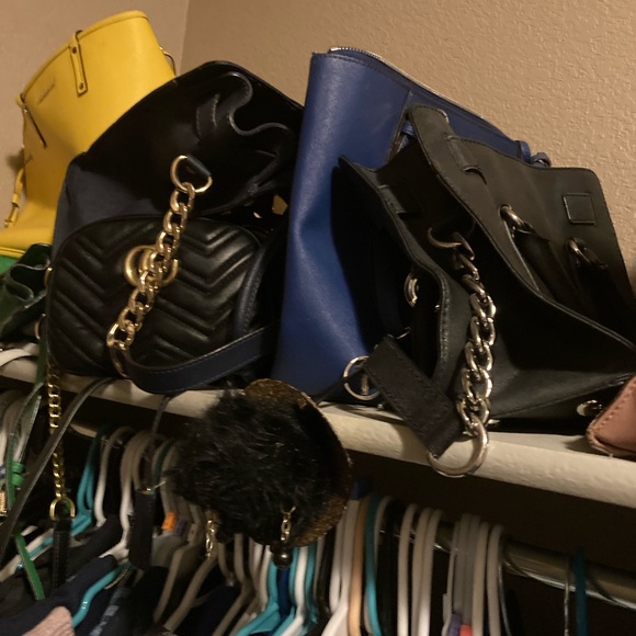 Selling these 3 mi purses for 260 flat shipping not included